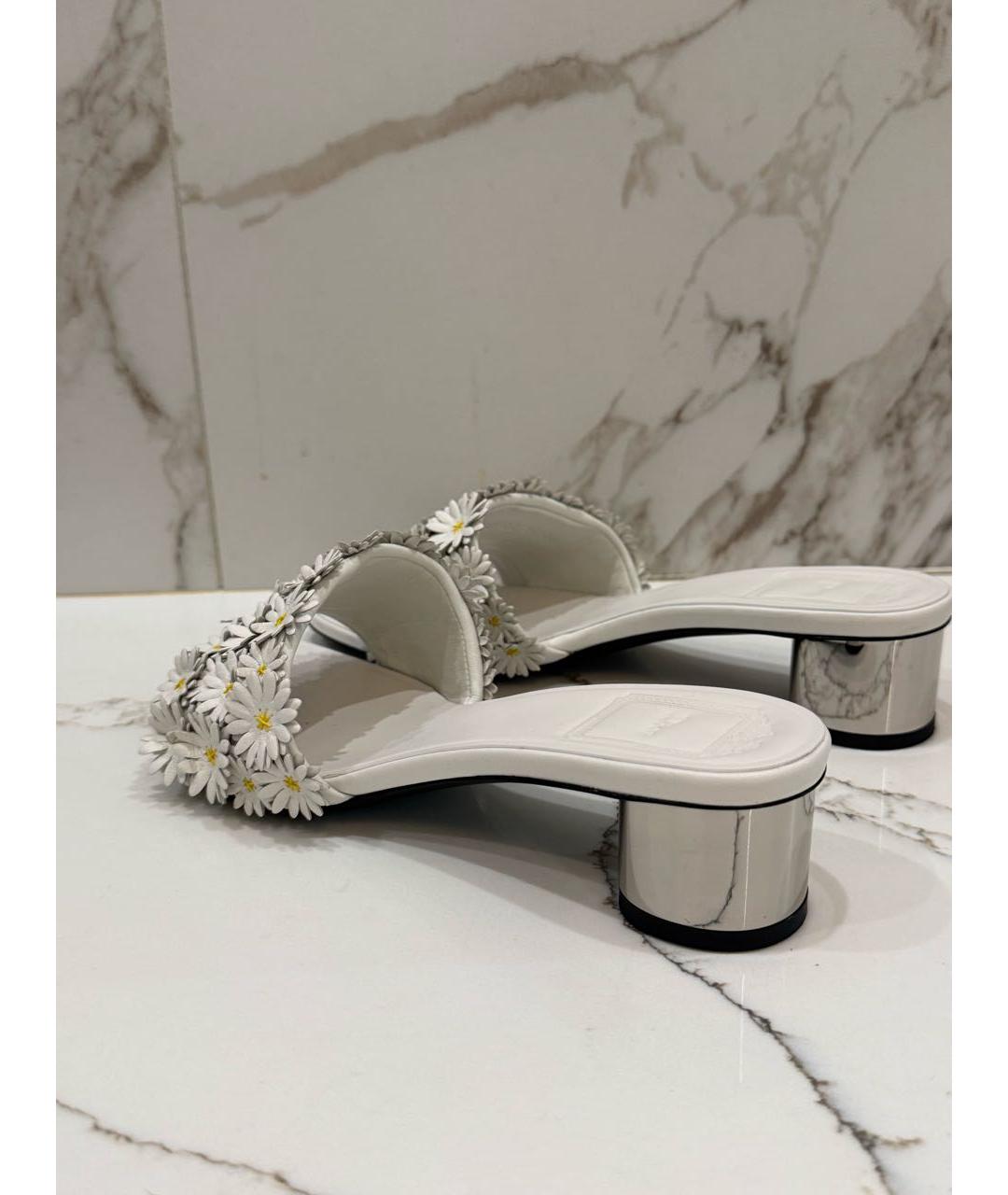 CHRISTIAN DIOR Белые кожаные босоножки, фото 4