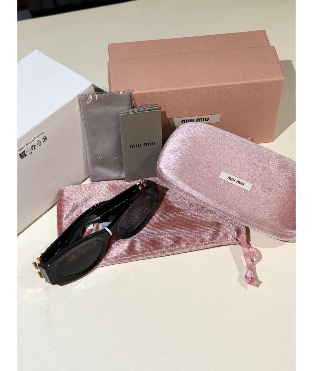 MIU MIU Черные пластиковые солнцезащитные очки, фото 2