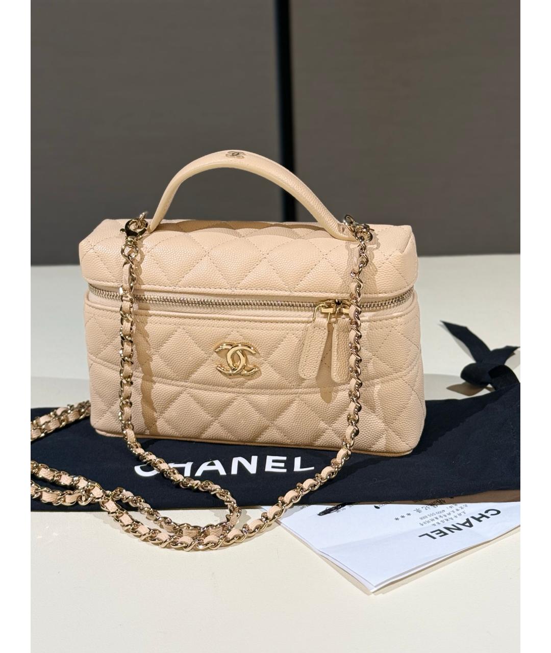CHANEL Бежевая кожаная сумка через плечо, фото 2