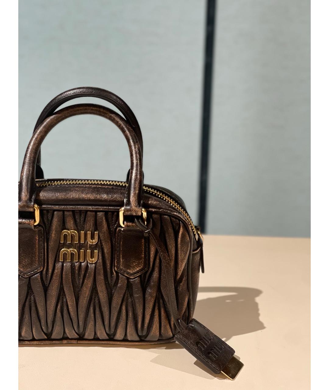 MIU MIU Коричневая кожаная сумка с короткими ручками, фото 4