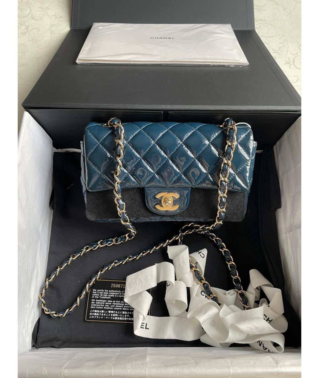 CHANEL Синяя сумка через плечо из лакированной кожи, фото 7