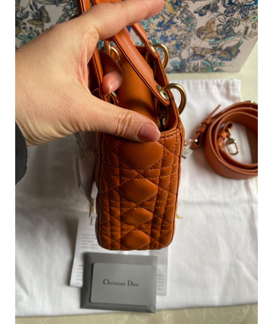 CHRISTIAN DIOR Оранжевая кожаная сумка с короткими ручками, фото 4