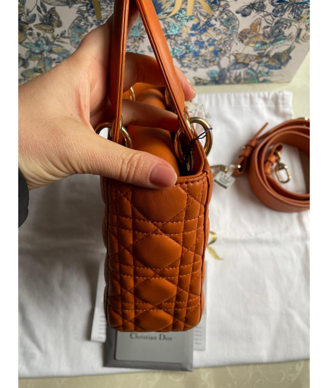 CHRISTIAN DIOR Оранжевая кожаная сумка с короткими ручками, фото 5