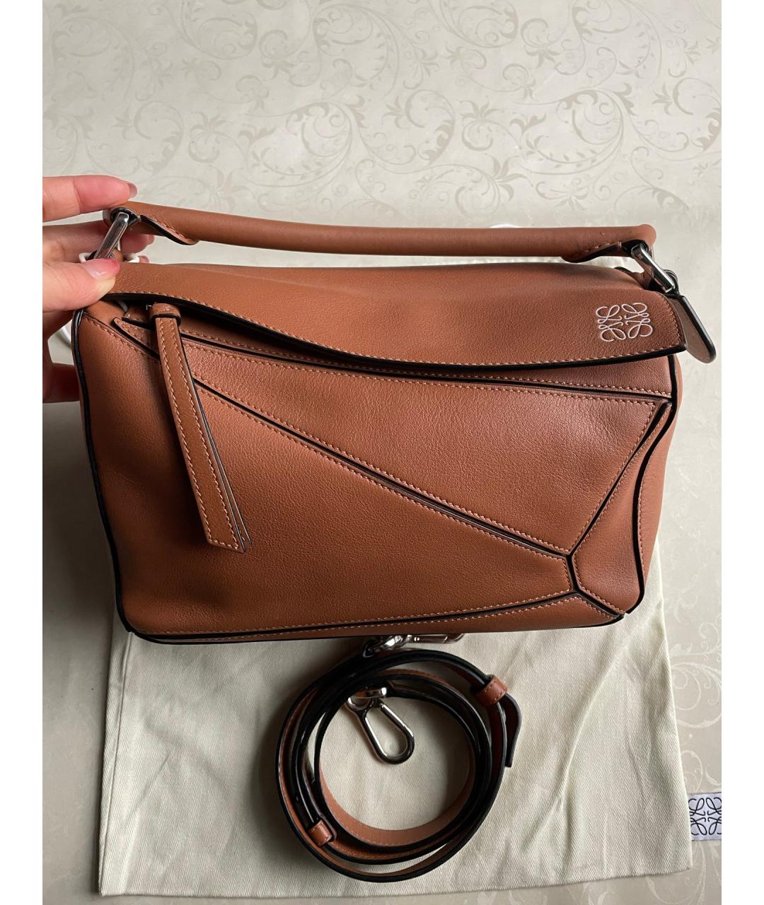 LOEWE Коричневая кожаная сумка с короткими ручками, фото 2