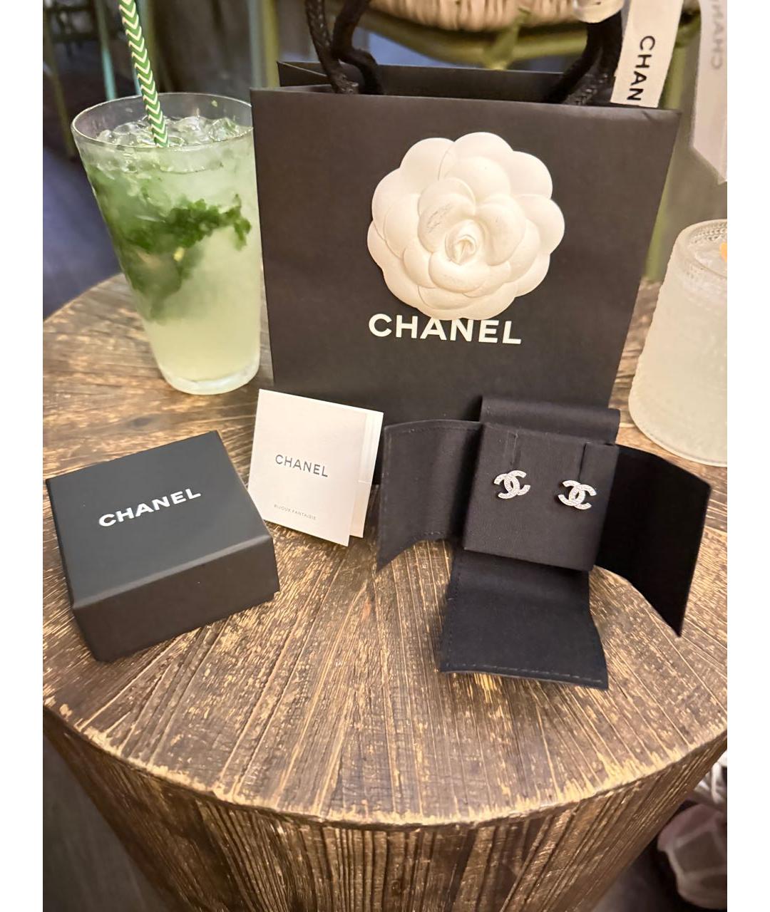 CHANEL Серебряные металлические серьги, фото 2