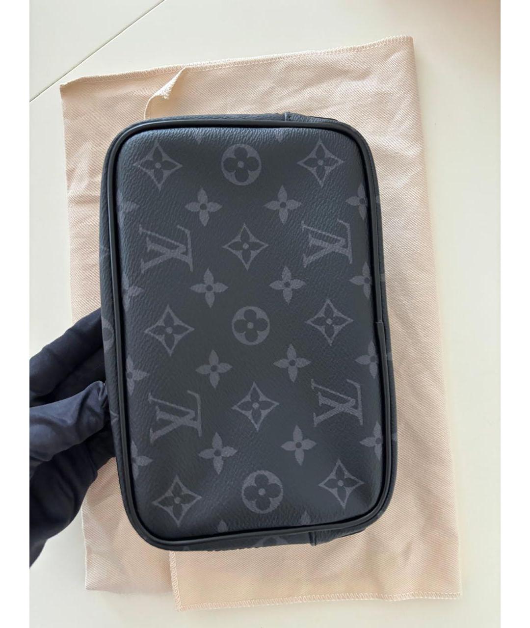 LOUIS VUITTON Черная косметичка, фото 6
