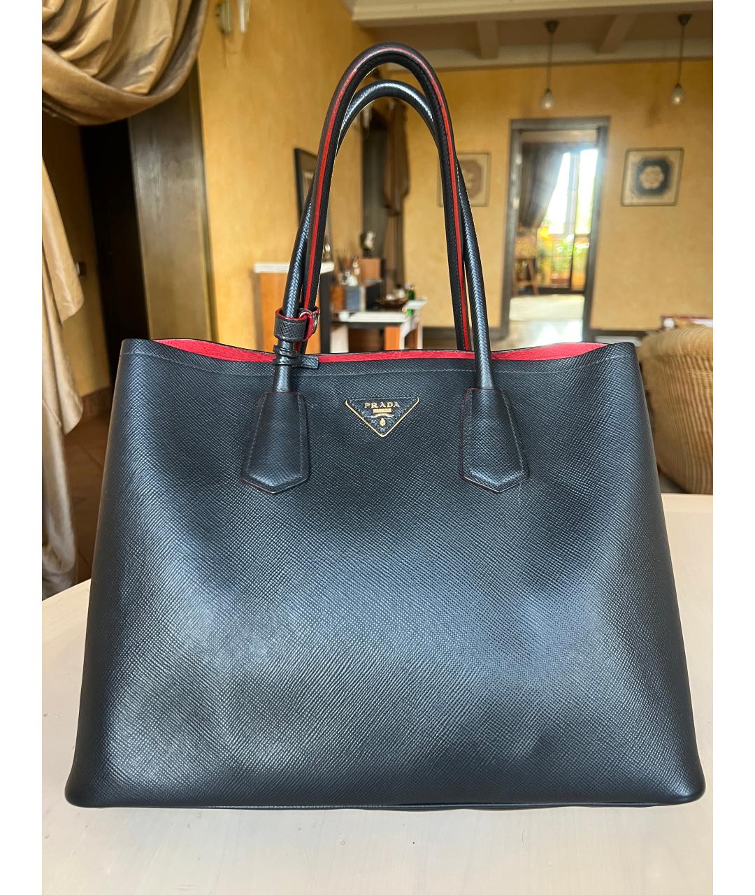 PRADA Черная кожаная сумка тоут, фото 10