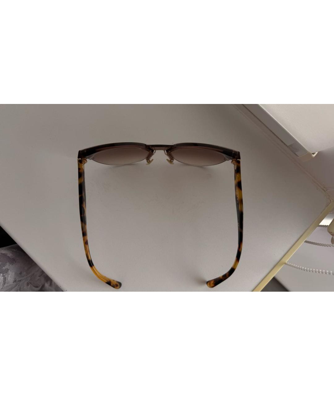 PRADA Бежевые пластиковые солнцезащитные очки, фото 4