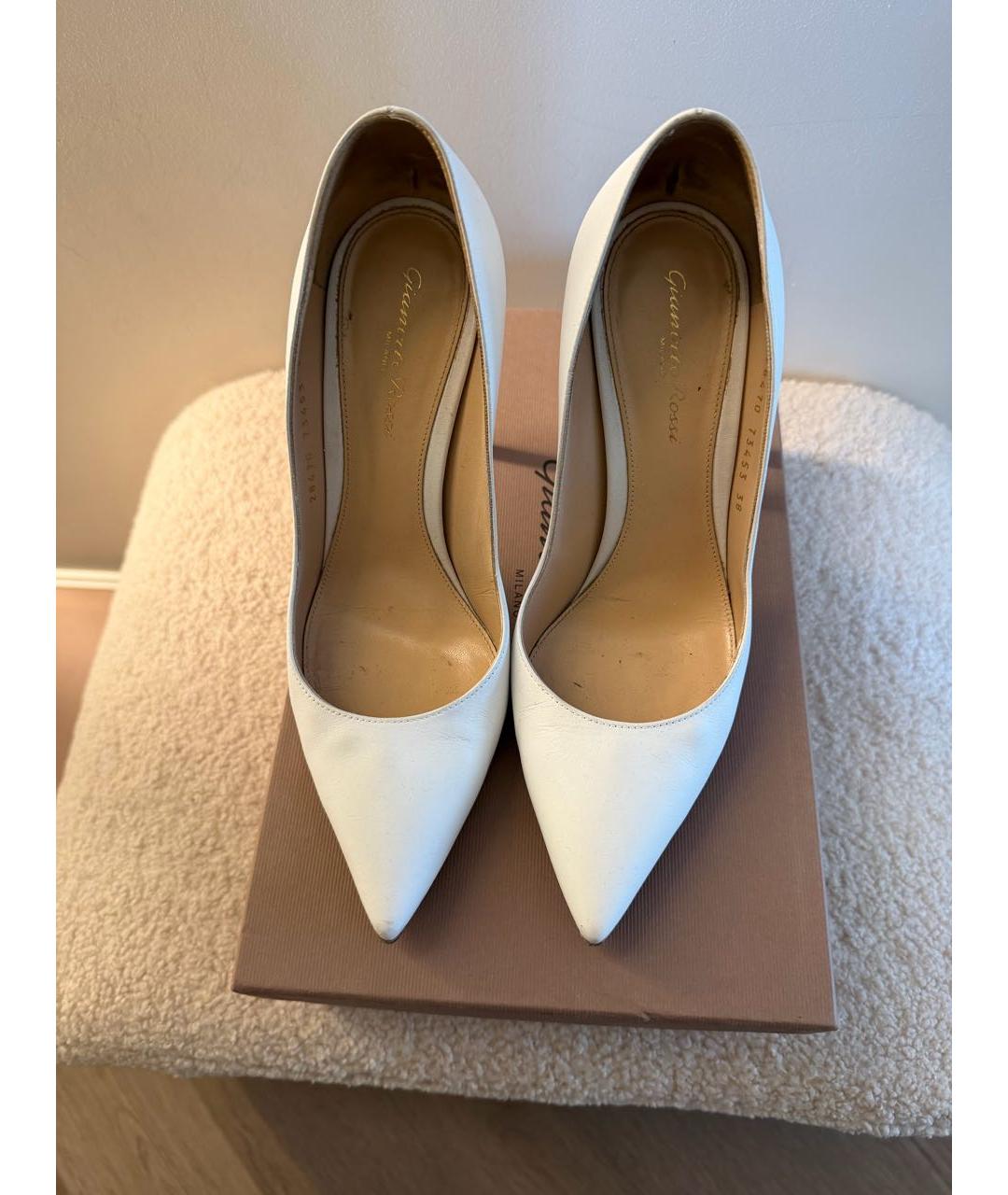 GIANVITO ROSSI Белые кожаные туфли, фото 2