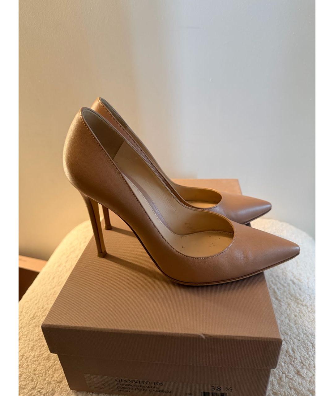 GIANVITO ROSSI Бежевые кожаные туфли, фото 6