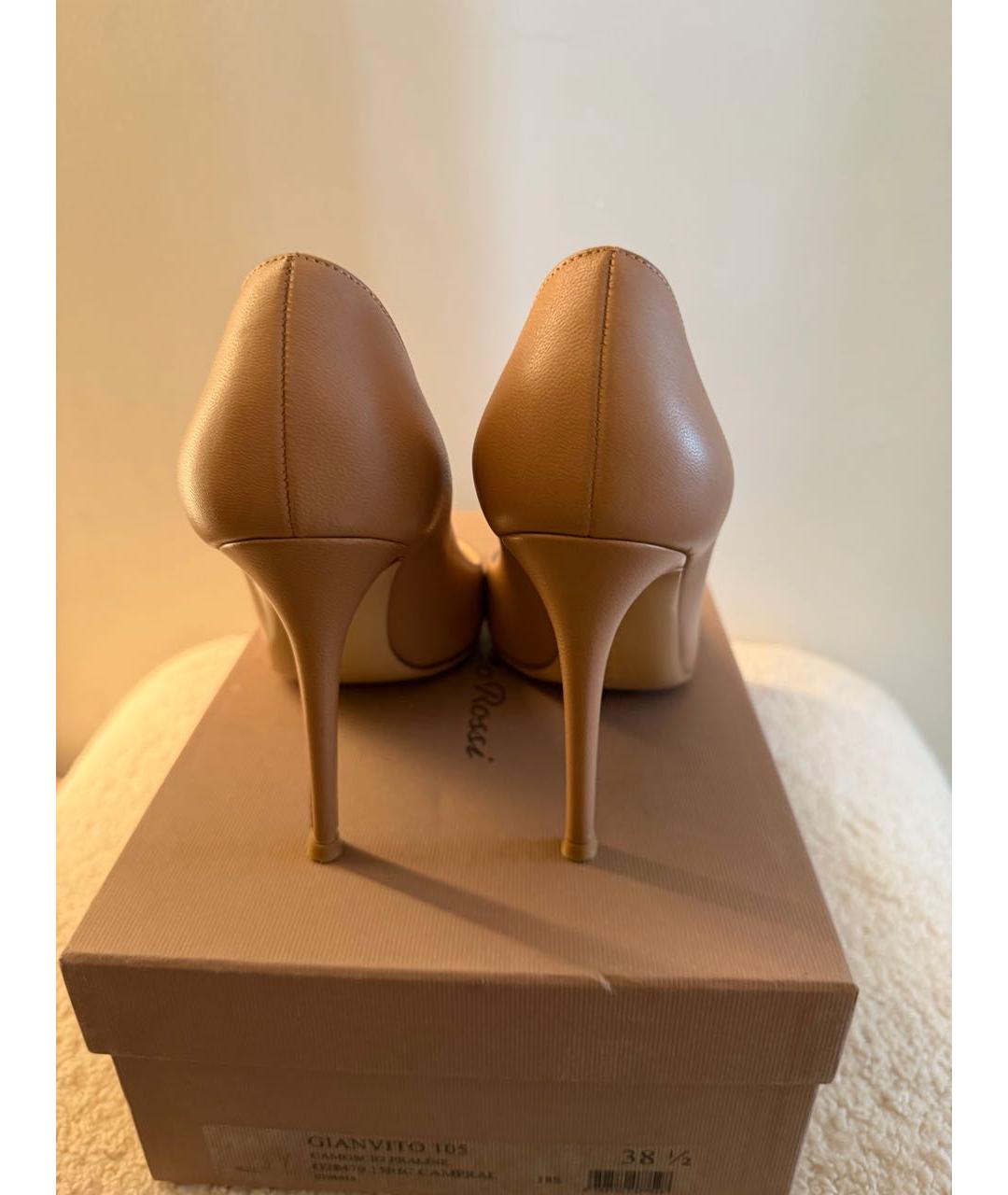 GIANVITO ROSSI Бежевые кожаные туфли, фото 3