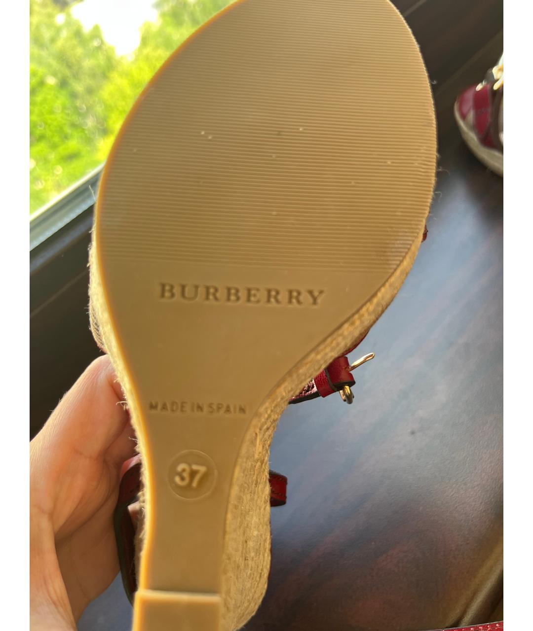 BURBERRY Бордовые кожаные босоножки, фото 6