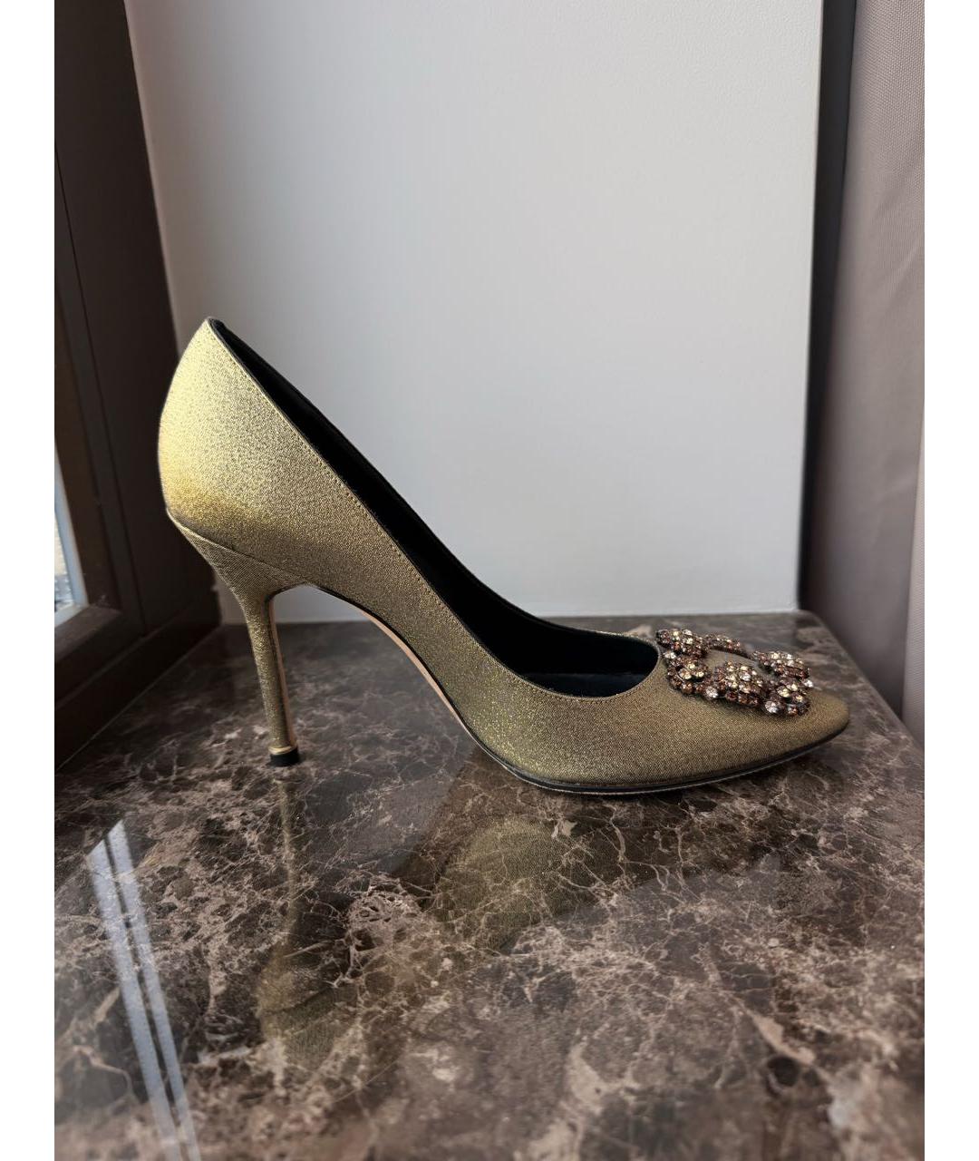 MANOLO BLAHNIK Золотые текстильные туфли, фото 6