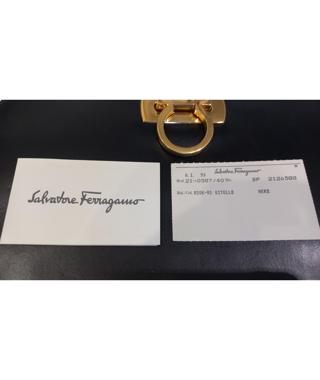 FERRAGAMO Черная кожаная сумка через плечо, фото 9
