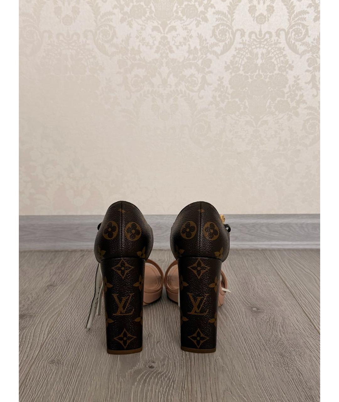 LOUIS VUITTON Бежевые кожаные босоножки, фото 4