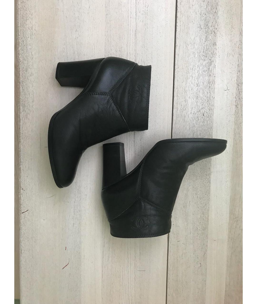 CHANEL Черные кожаные ботинки, фото 4