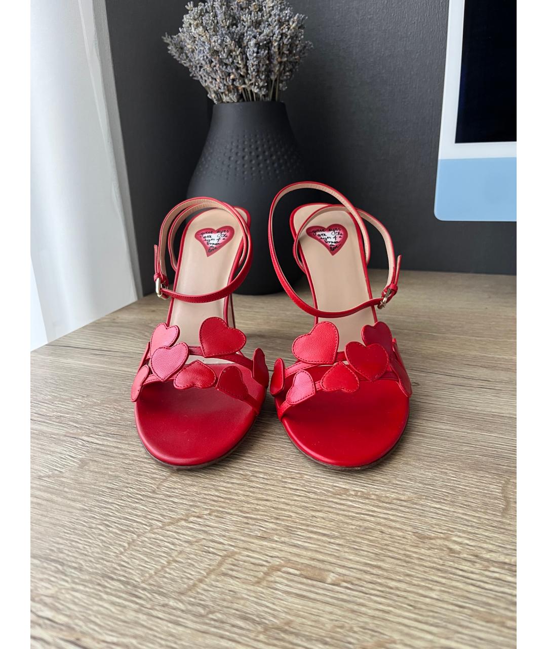 VALENTINO Красные кожаные босоножки, фото 3