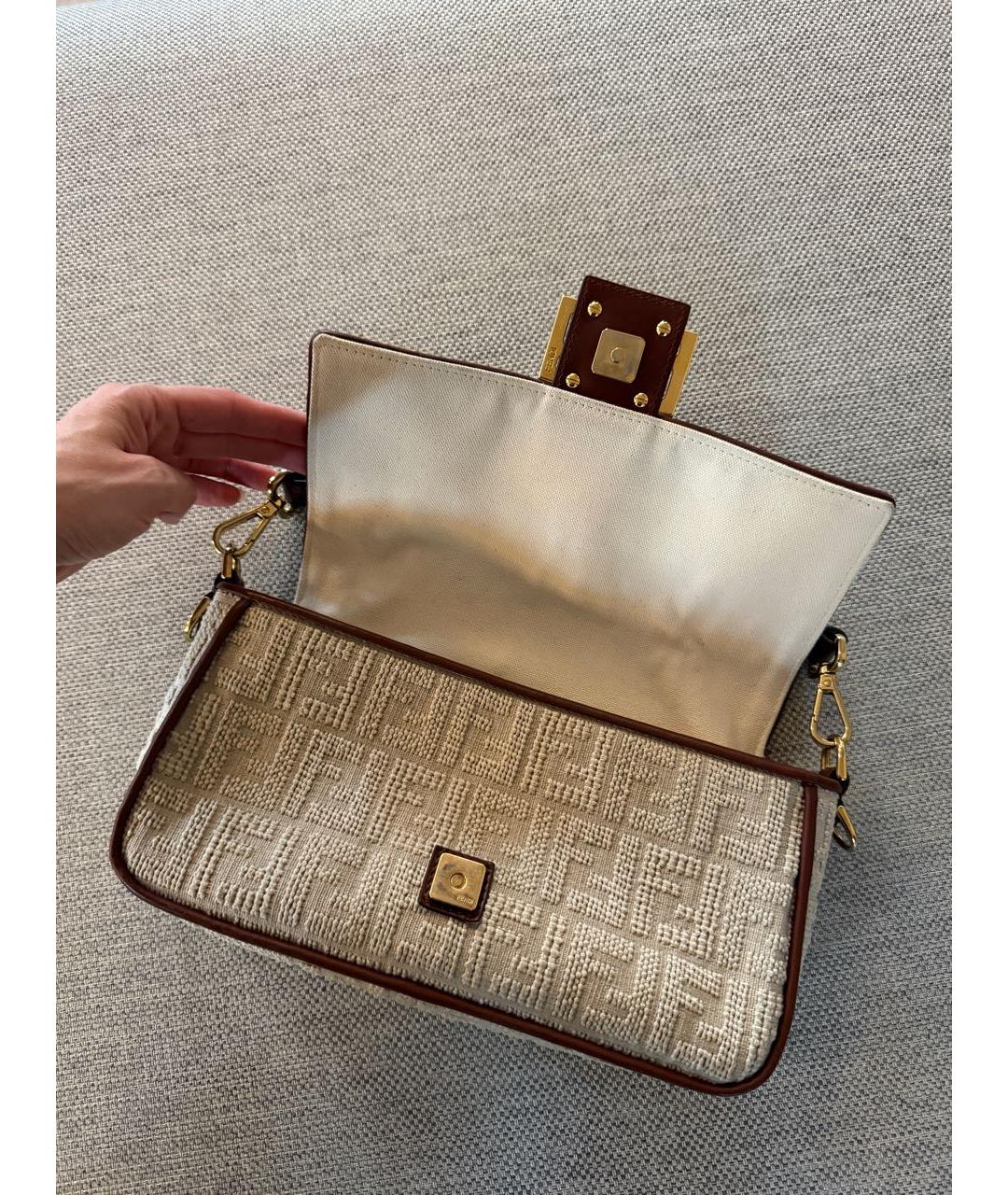 FENDI Бежевая тканевая сумка через плечо, фото 2