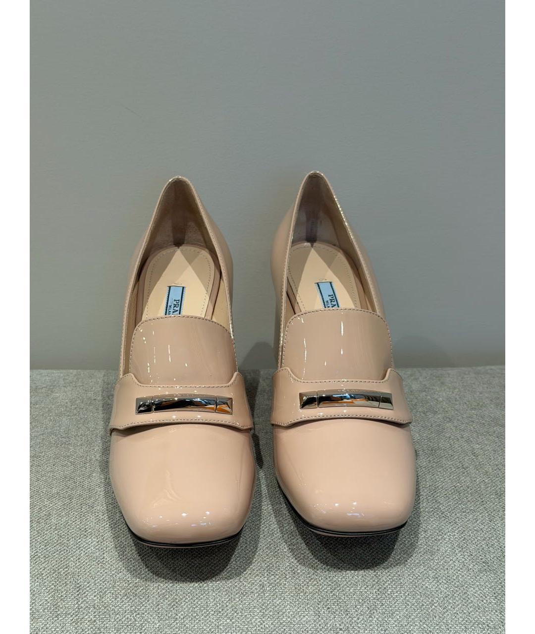 PRADA Бежевые туфли из лакированной кожи, фото 2