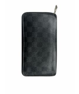 LOUIS VUITTON Кошелек