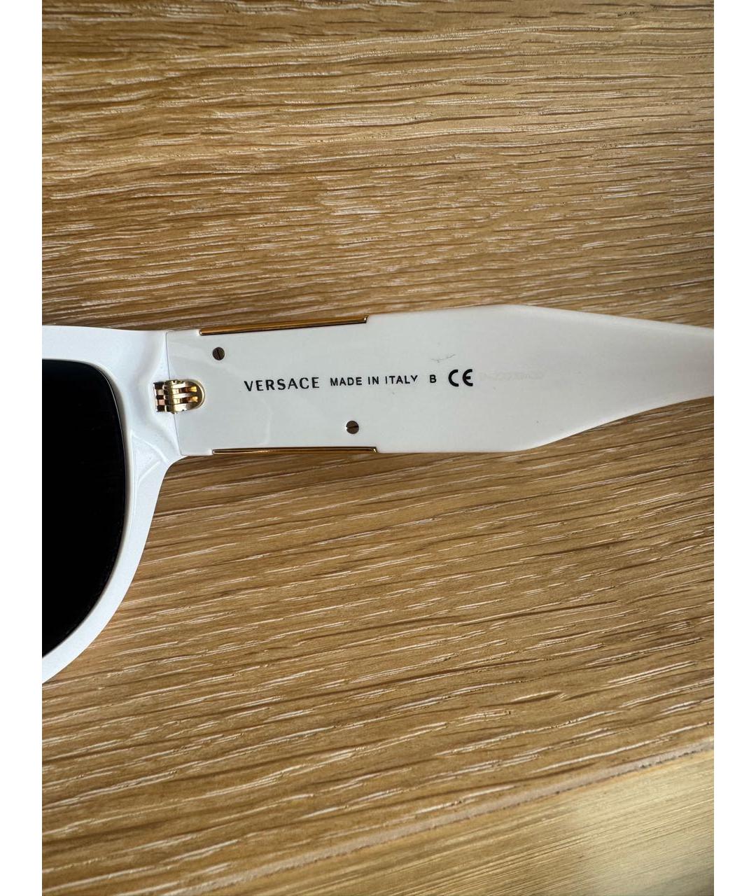 VERSACE Белые пластиковые солнцезащитные очки, фото 3