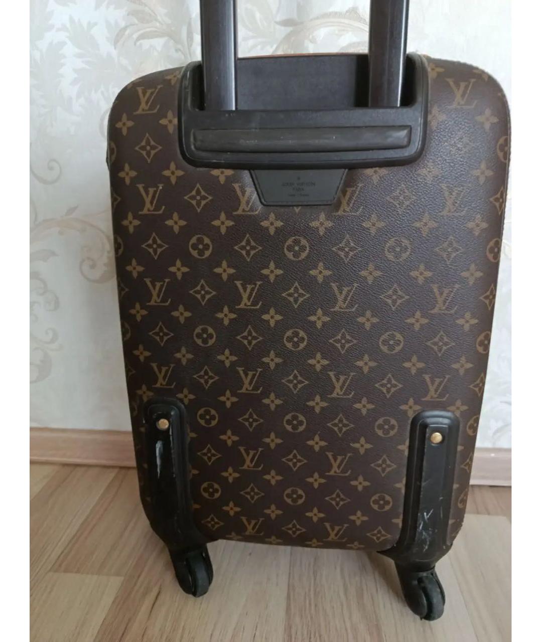 LOUIS VUITTON Коричневый чемодан, фото 3