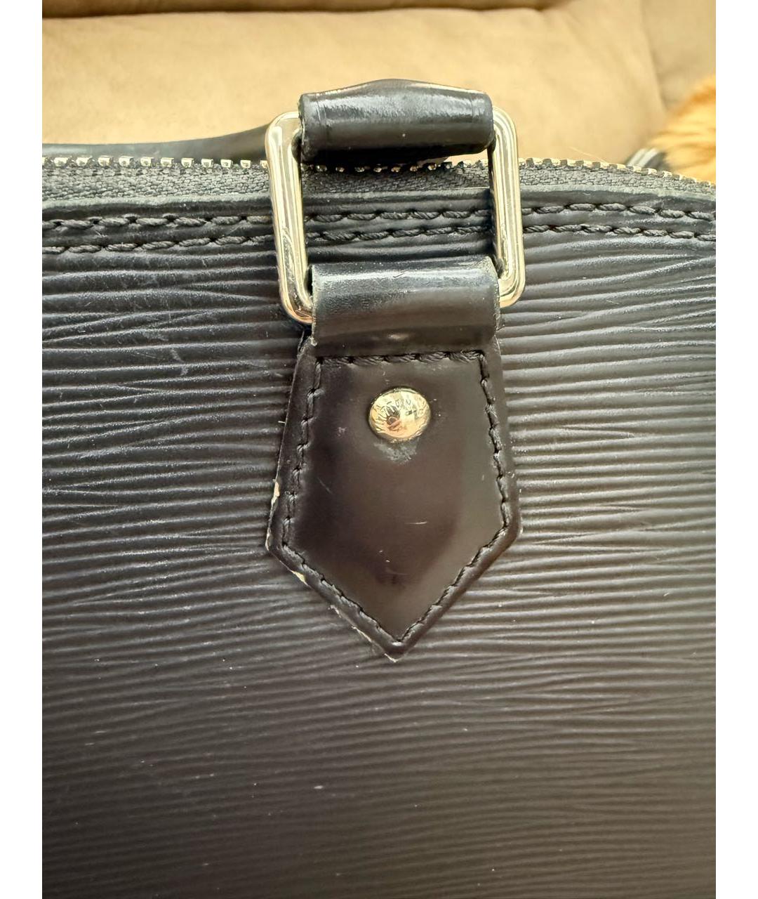 LOUIS VUITTON Черная кожаная сумка с короткими ручками, фото 6