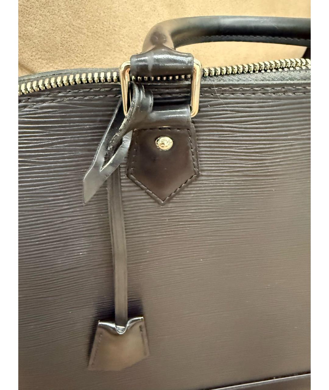 LOUIS VUITTON Черная кожаная сумка с короткими ручками, фото 5