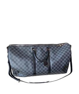LOUIS VUITTON Дорожная и спортивная сумка