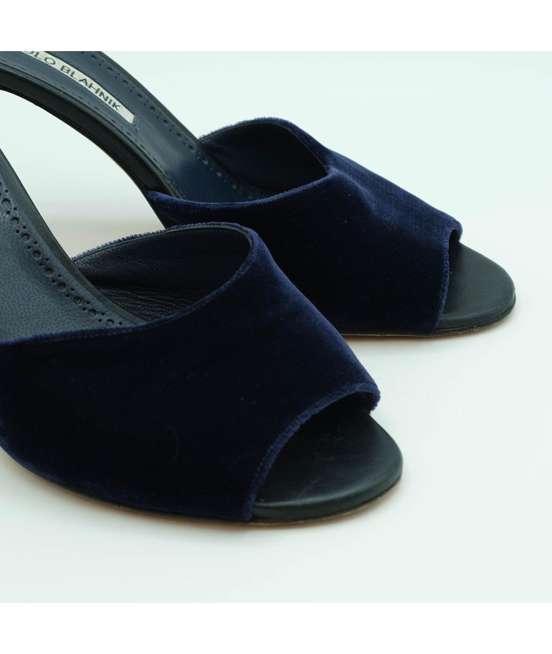 MANOLO BLAHNIK Темно-синие бархатные мюли, фото 4