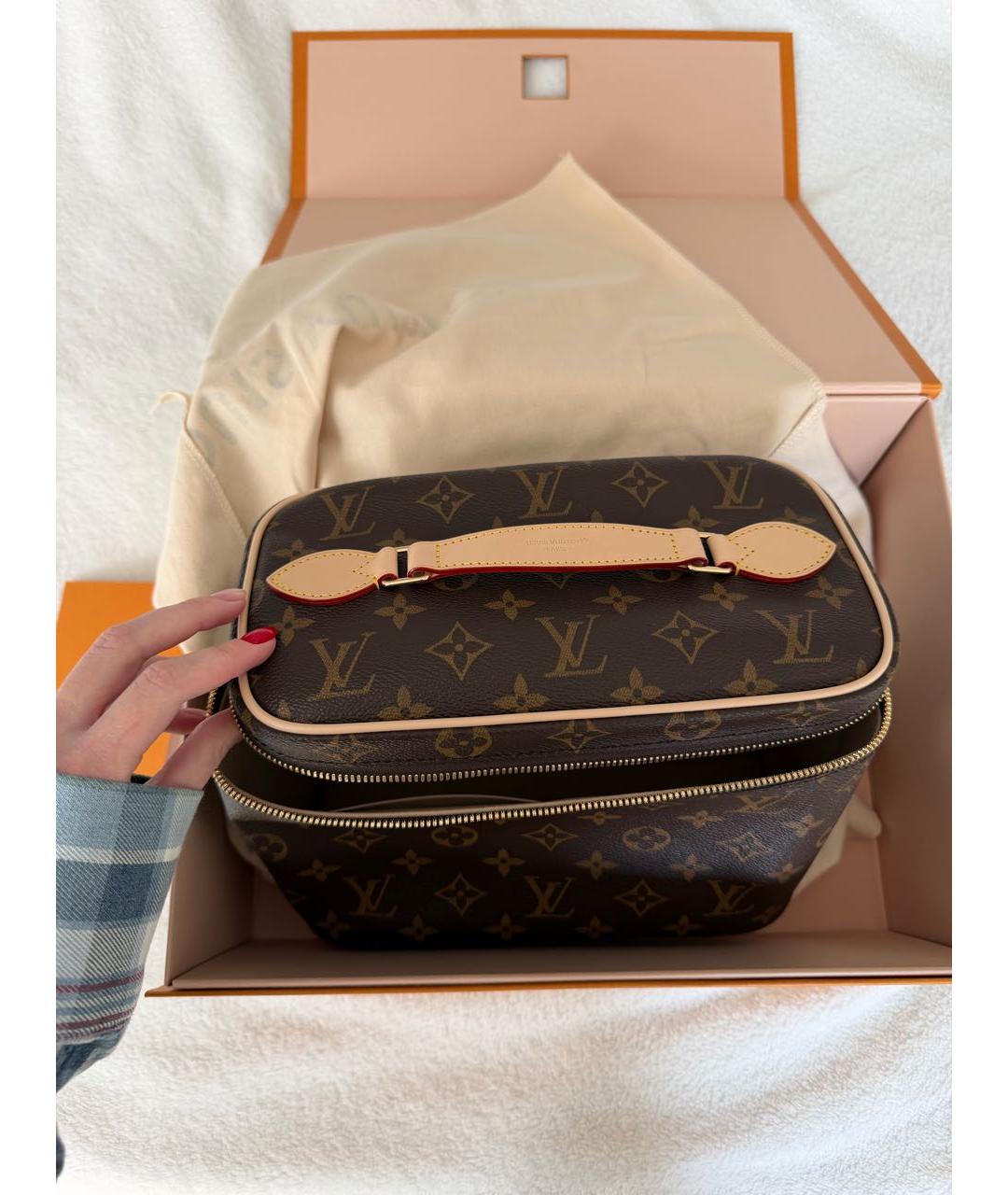 LOUIS VUITTON Коричневая кожаная косметичка, фото 5