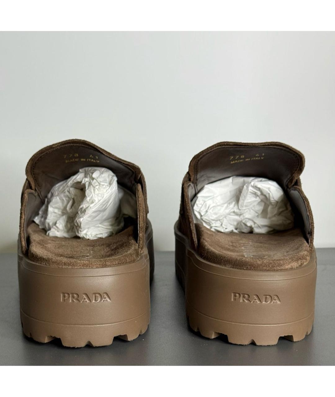 PRADA Коричневые замшевые сабо, фото 4