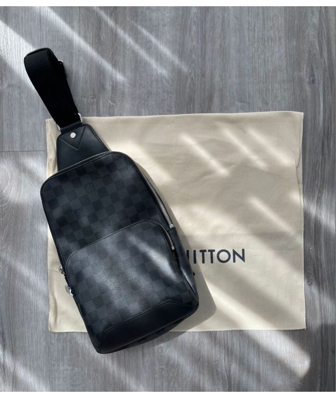 LOUIS VUITTON PRE-OWNED Антрацитовая кожаная сумка на плечо, фото 9