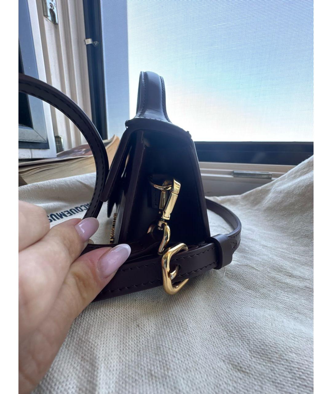JACQUEMUS Коричневая кожаная сумка с короткими ручками, фото 2