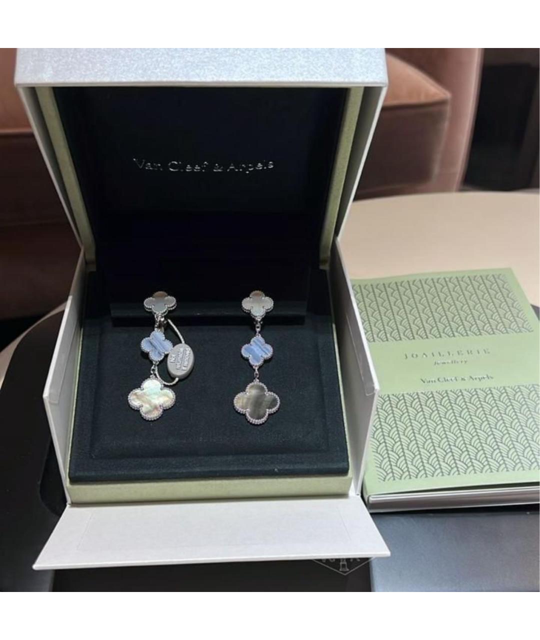 VAN CLEEF & ARPELS Золотые серьги из белого золота, фото 2