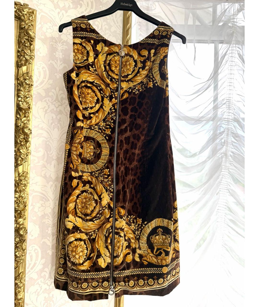 VERSACE Коричневое бархатное повседневное платье, фото 2