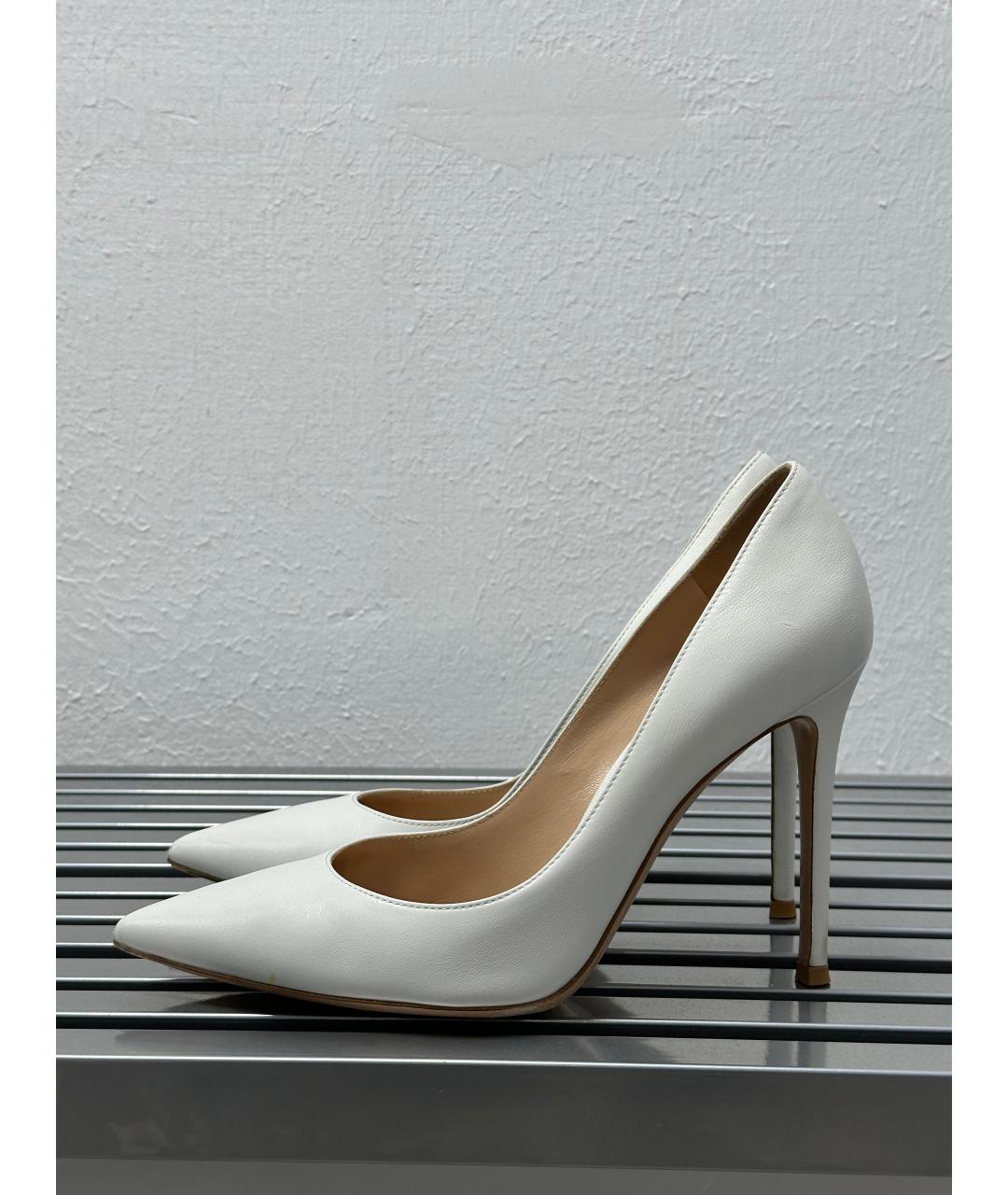 GIANVITO ROSSI Белые кожаные туфли, фото 4