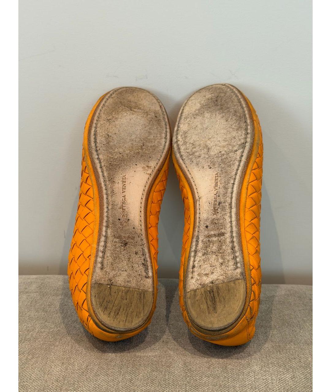 BOTTEGA VENETA Оранжевые кожаные балетки, фото 6