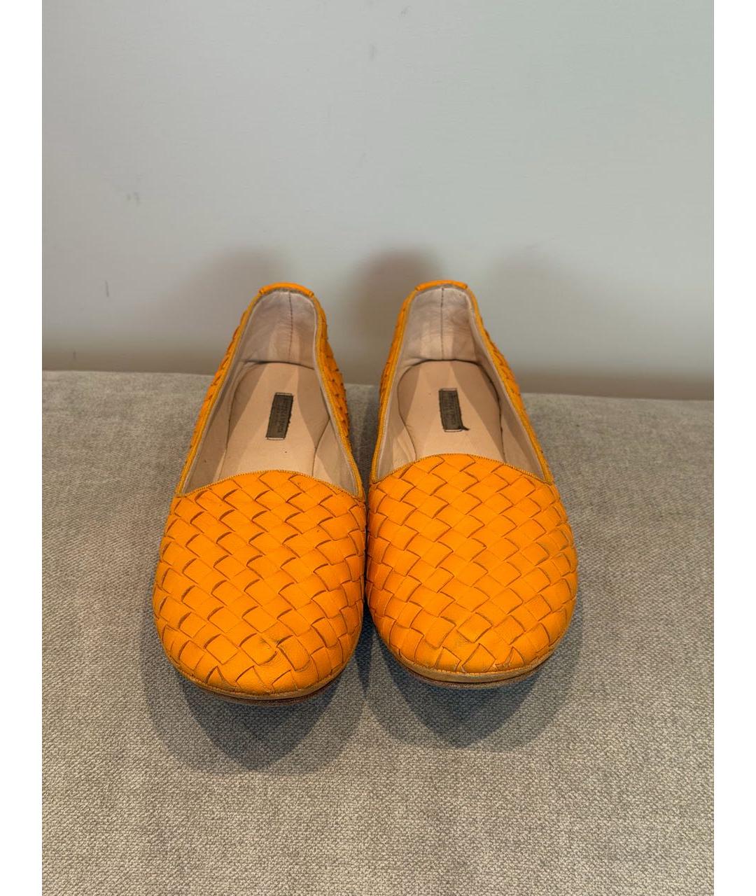 BOTTEGA VENETA Оранжевые кожаные балетки, фото 2