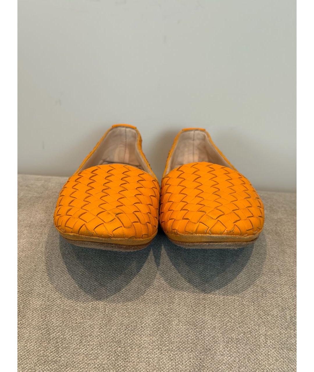 BOTTEGA VENETA Оранжевые кожаные балетки, фото 5