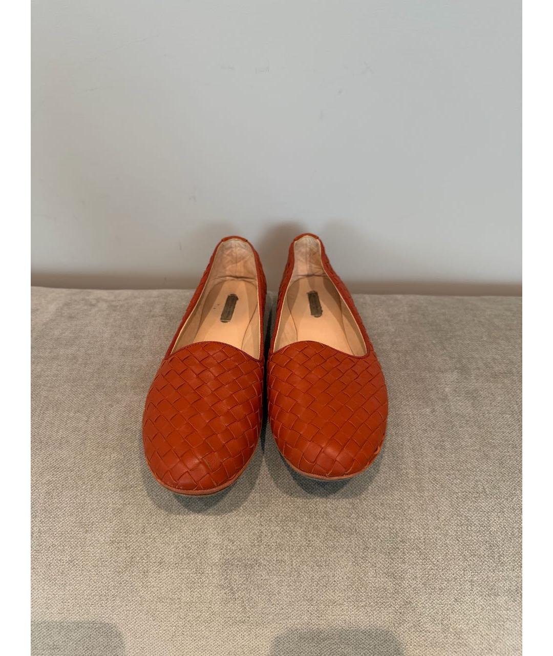 BOTTEGA VENETA Оранжевые кожаные балетки, фото 2