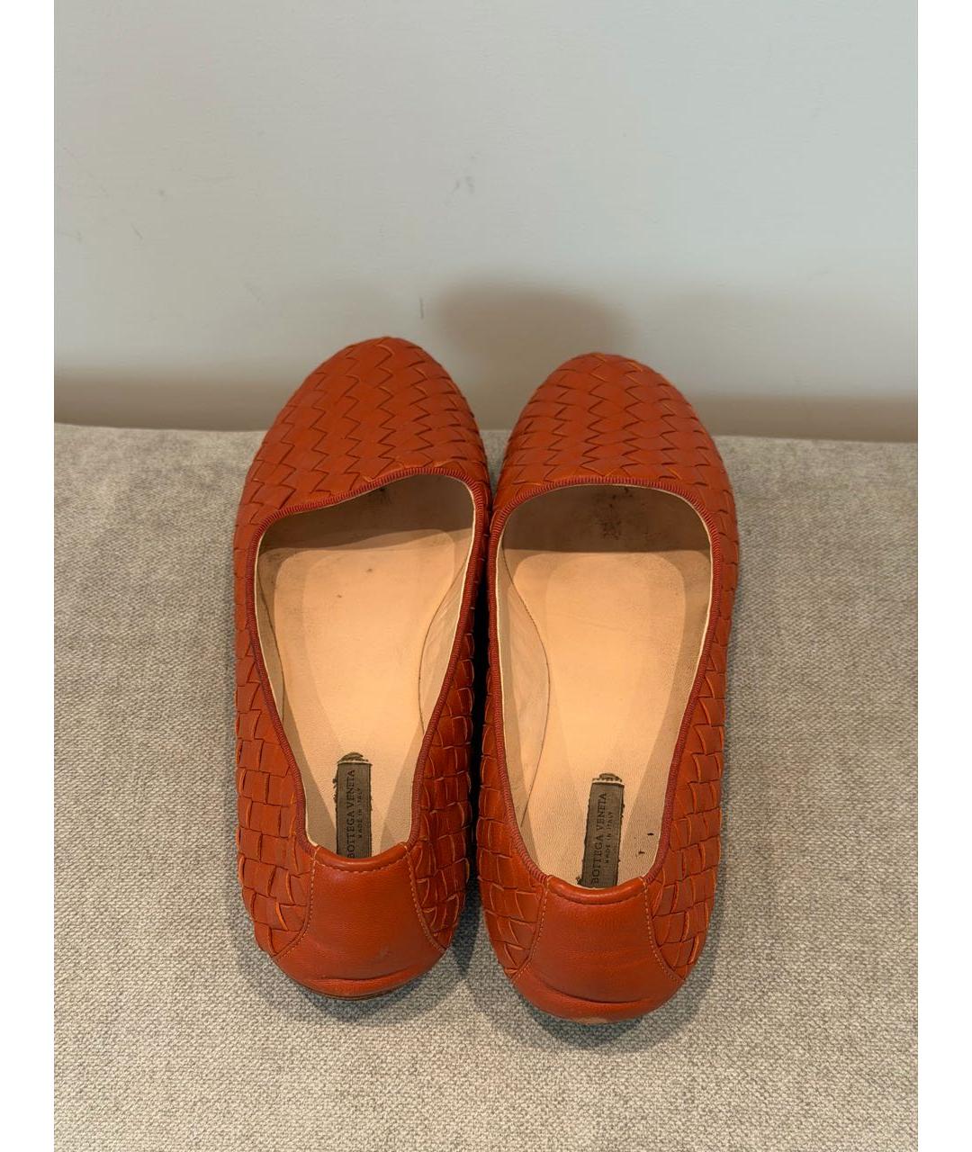 BOTTEGA VENETA Оранжевые кожаные балетки, фото 3