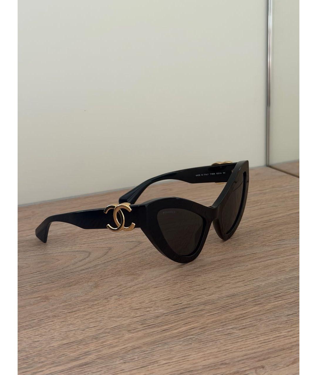 CHANEL Черные пластиковые солнцезащитные очки, фото 2