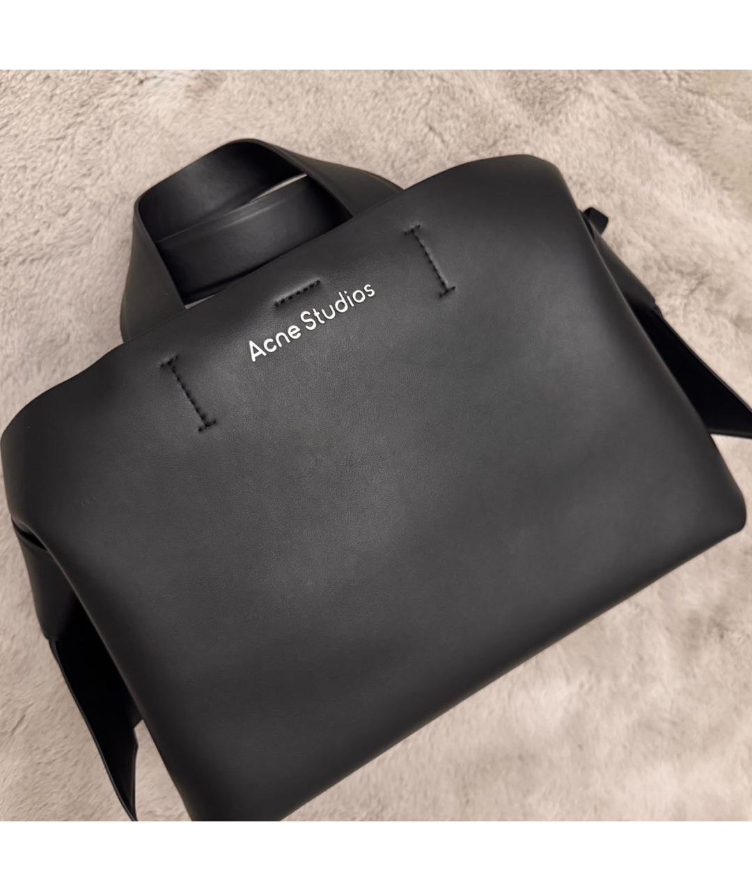 ACNE STUDIOS Черная кожаная сумка с короткими ручками, фото 4