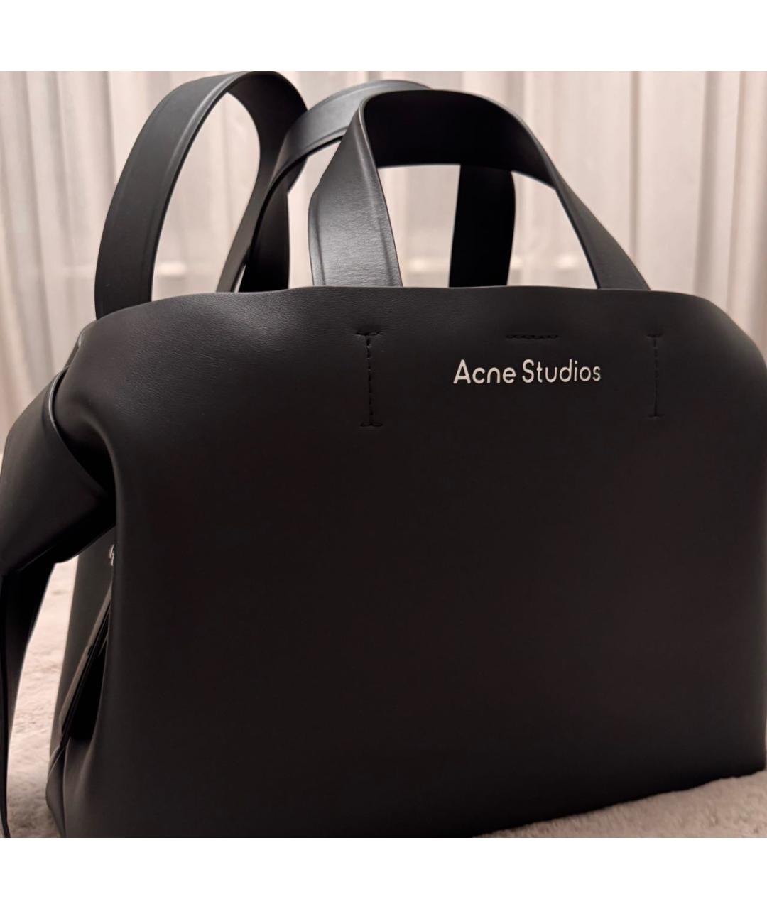 ACNE STUDIOS Черная кожаная сумка с короткими ручками, фото 5