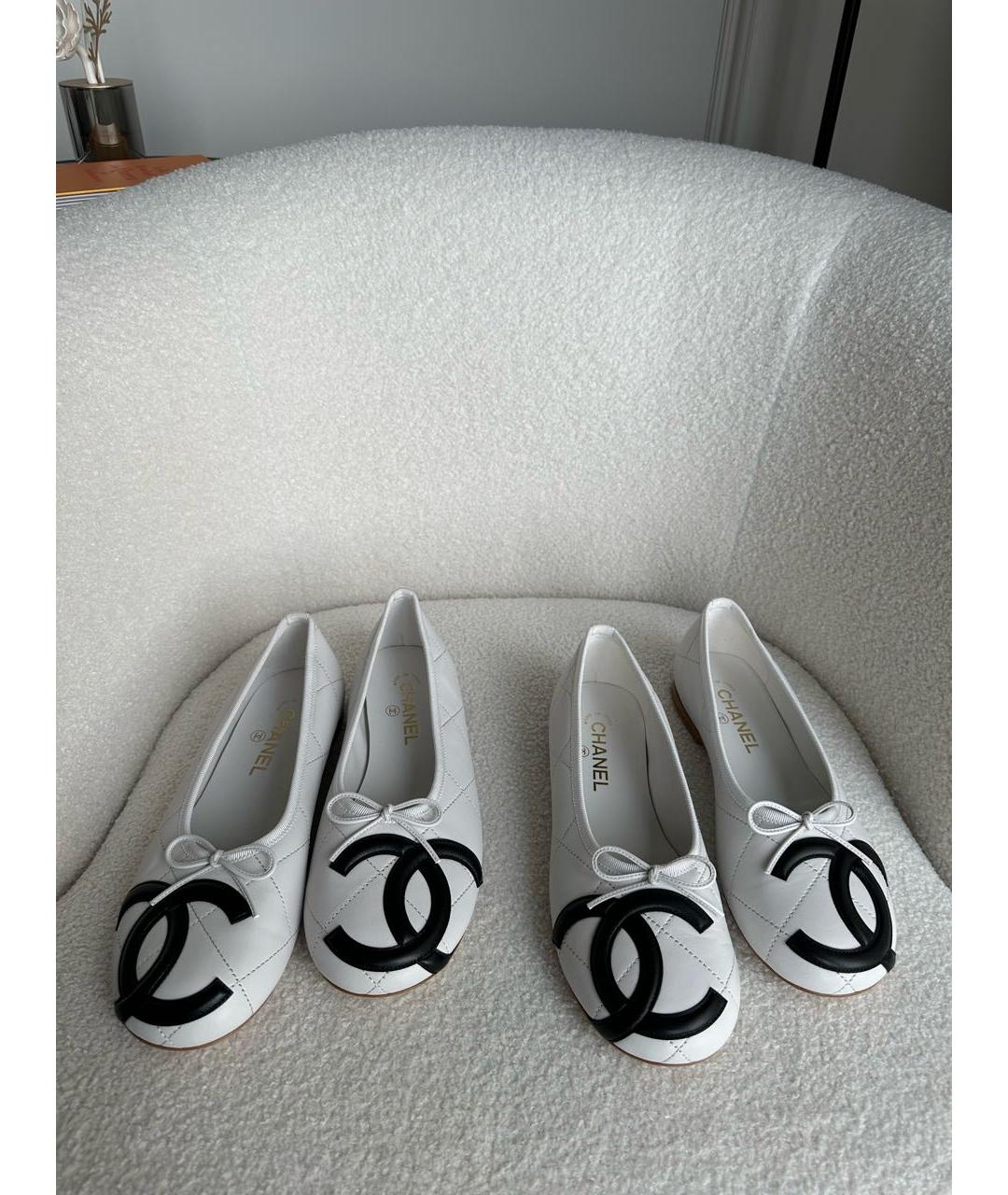 CHANEL Белые кожаные балетки, фото 3