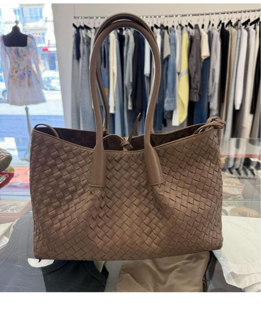 BOTTEGA VENETA Бежевая кожаная сумка тоут, фото 6