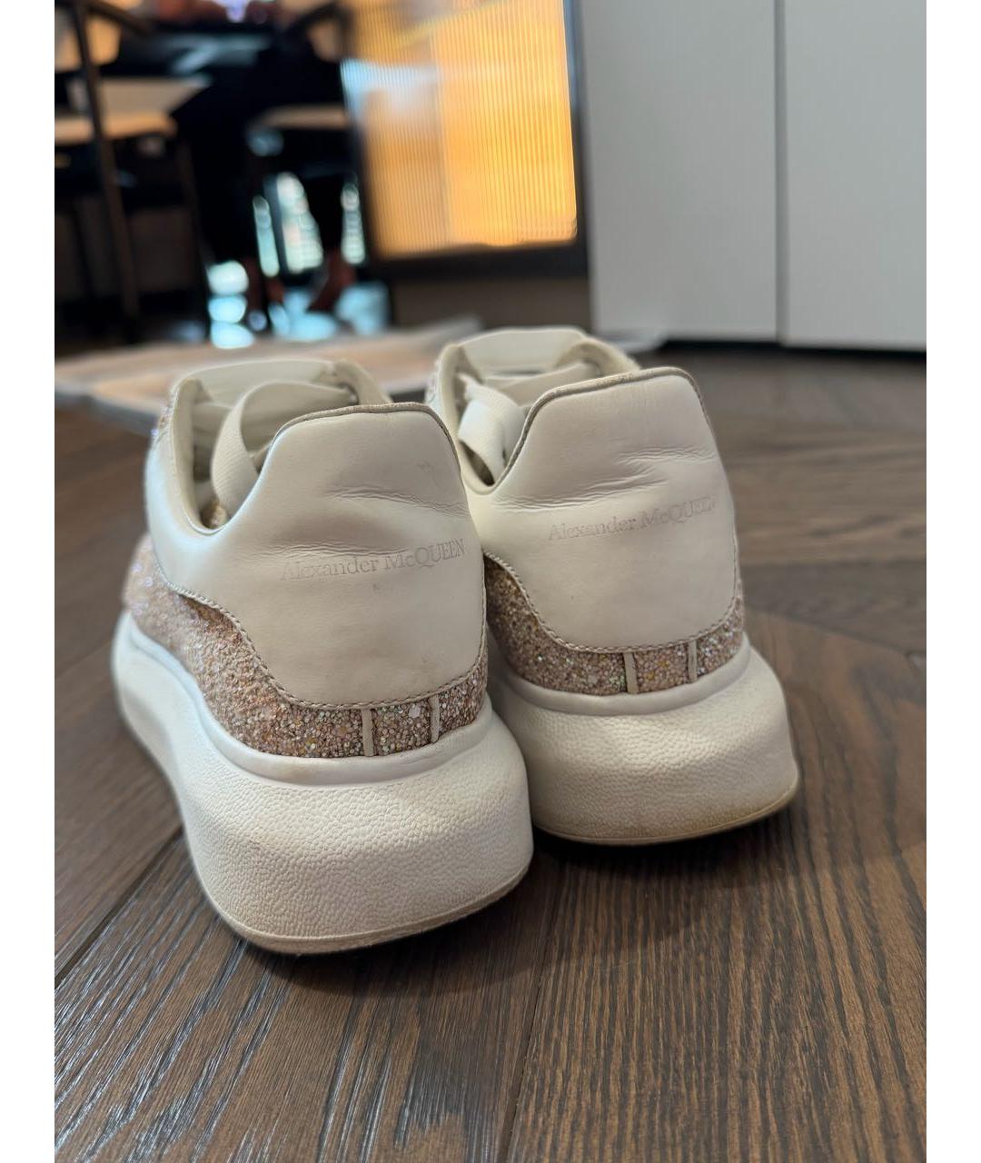 ALEXANDER MCQUEEN Золотые кеды, фото 4