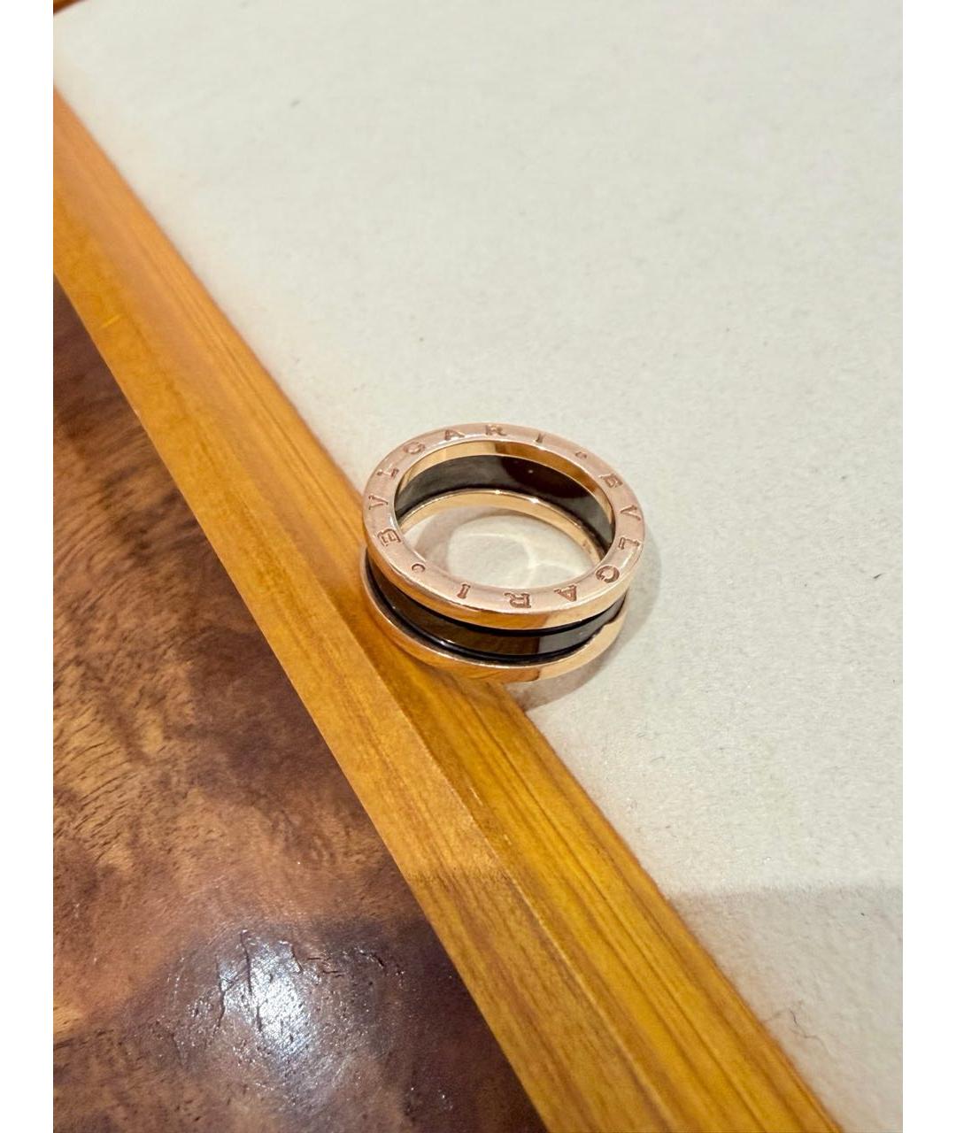 BVLGARI Черное кольцо из розового золота, фото 2