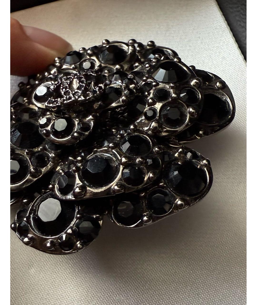 CHANEL Черная металлическая булавка / брошь, фото 2